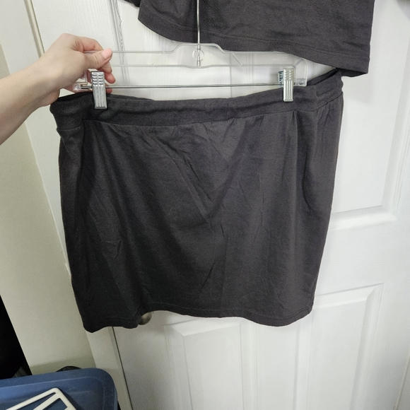 Grey pretty little thing 2 piece outfit - Picture 8 of 16